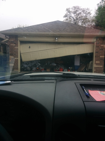 Factors affecting garage door prices and their variability
